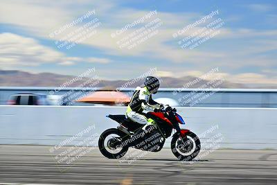 media/Mar-25-2024-Moto Forza (Mon) [[8d4319bd68]]/4-Novice Group/Session 4 Front Straight Speed Pans/